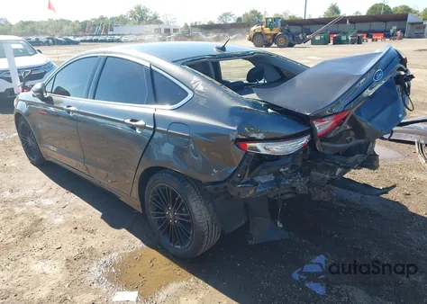 2015 Ford Fusion Se z USA, uszkodzony, nr VIN 1FA6P0HD4F5101590